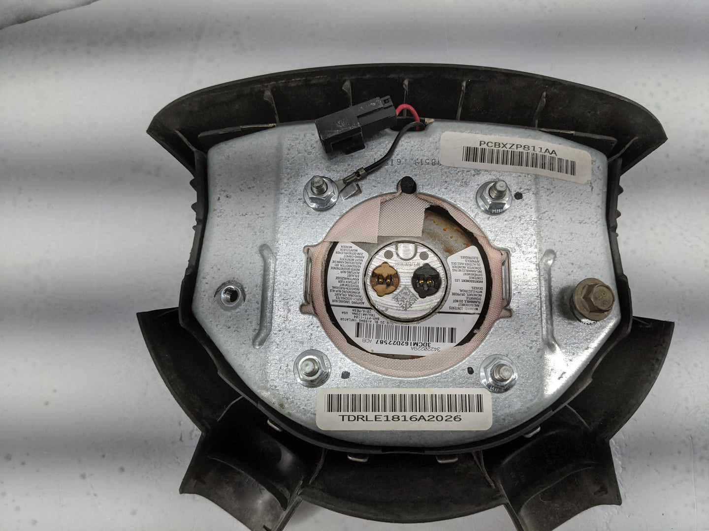 2004-2004 Dodge Ram 1500 Air Bag Driver Left Steering Wheel Mounted 1477607 - Oemusedautoparts1.com