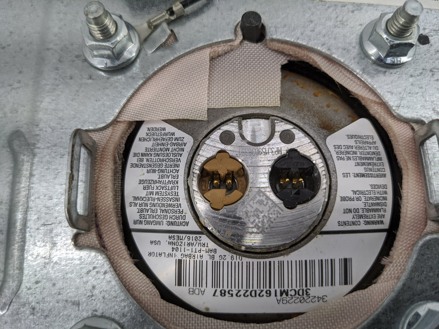 2004-2004 Dodge Ram 1500 Air Bag Driver Left Steering Wheel Mounted 1477607 - Oemusedautoparts1.com