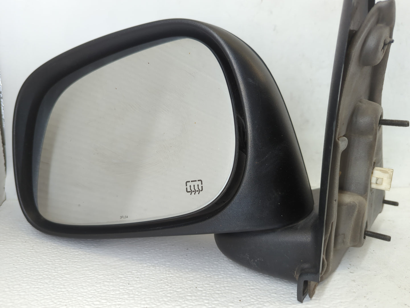 2002-2008 Dodge Ram 1500 Driver Side View Mirror - Left Door Mirror OEM Used - Oemusedautoparts1.com