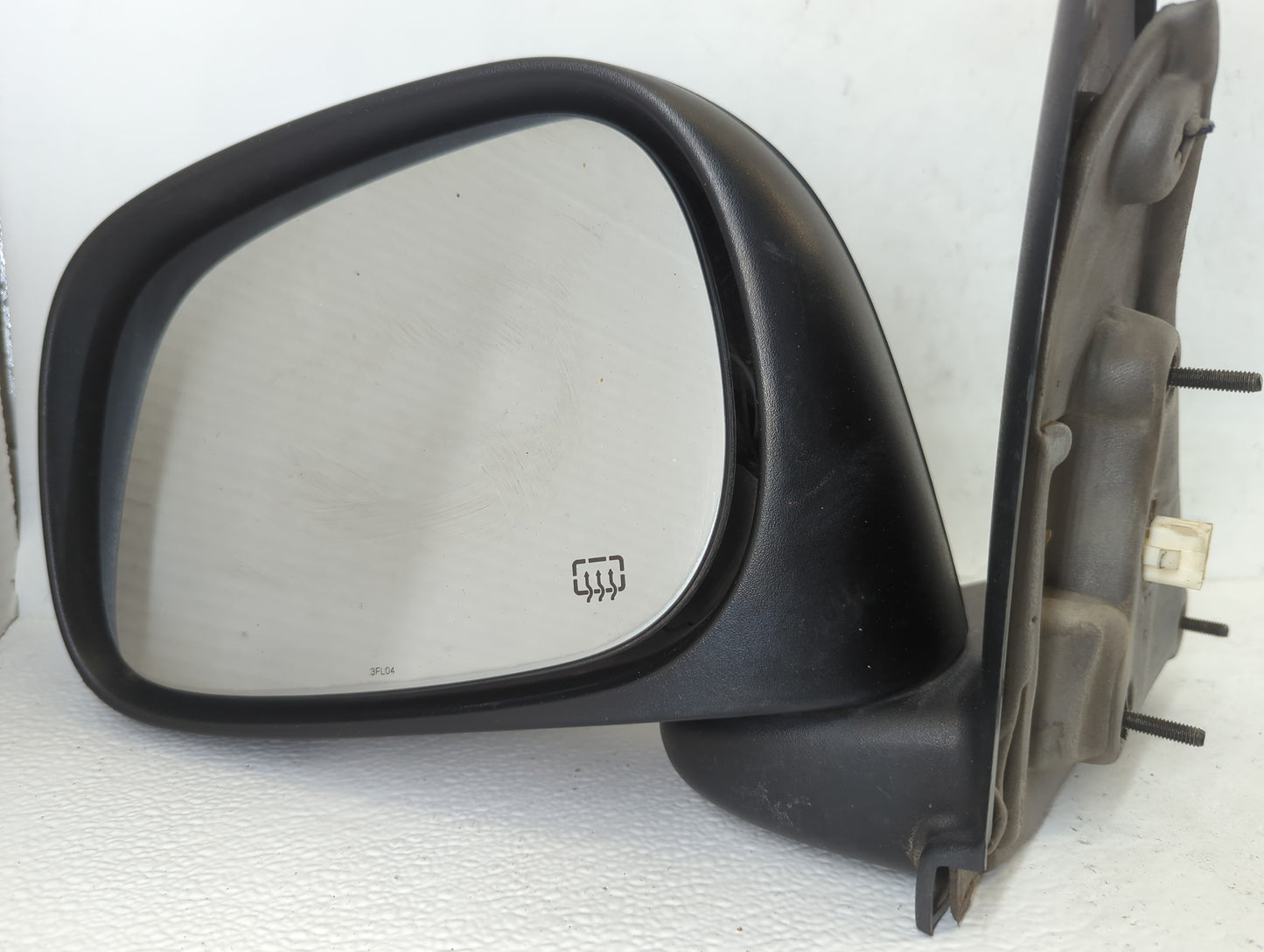 2002-2008 Dodge Ram 1500 Driver Side View Mirror - Left Door Mirror OEM Used - Oemusedautoparts1.com