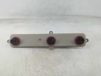 compare product 2004 Dodge Ram 1500 Circuit Board