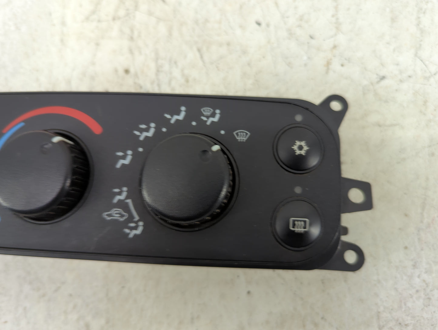 2003-2005 Dodge Ram 2500 Climate Control Module Temperature AC/Heater Replacement P/N:P55056321AC Fits Fits 2003 2004 2005 O
