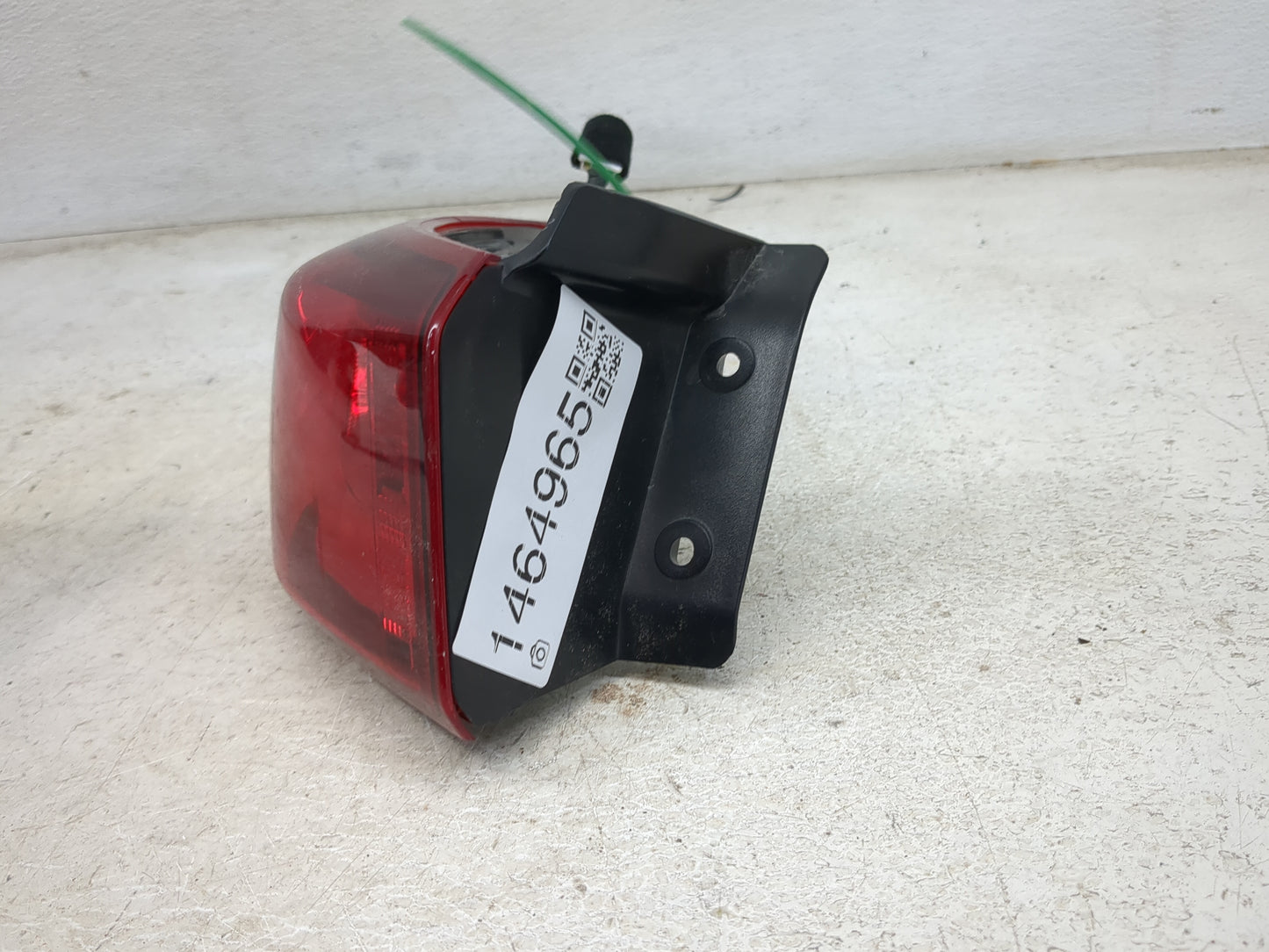 2003-2005 Dodge Stratus Tail Light Assembly Passenger Right OEM Fits Fits 2003 2004 2005 OEM Used Auto Parts - Oemusedautopa