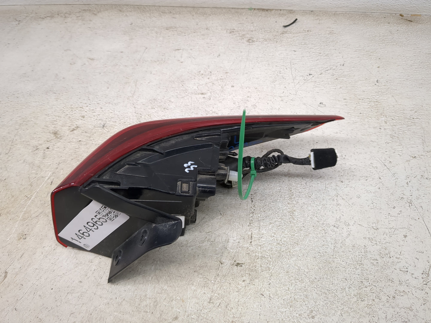 2003-2005 Dodge Stratus Tail Light Assembly Passenger Right OEM Fits Fits 2003 2004 2005 OEM Used Auto Parts - Oemusedautopa