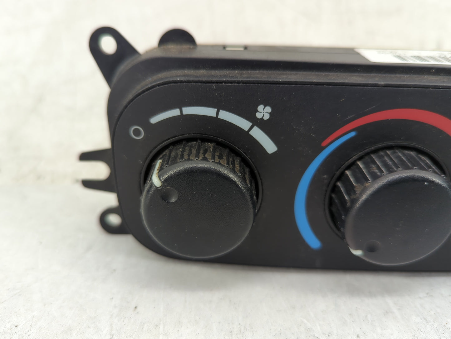 2003-2005 Dodge Ram 1500 Climate Control Module Temperature AC/Heater Replacement P/N:P55056321AC 58024B Fits Fits 2003 2004