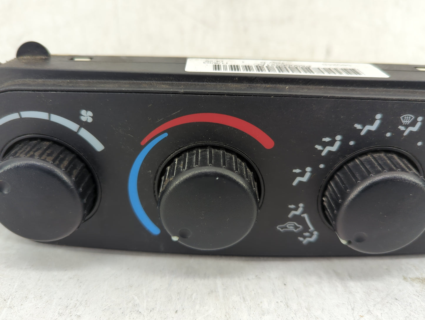 2003-2005 Dodge Ram 1500 Climate Control Module Temperature AC/Heater Replacement P/N:P55056321AC 58024B Fits Fits 2003 2004