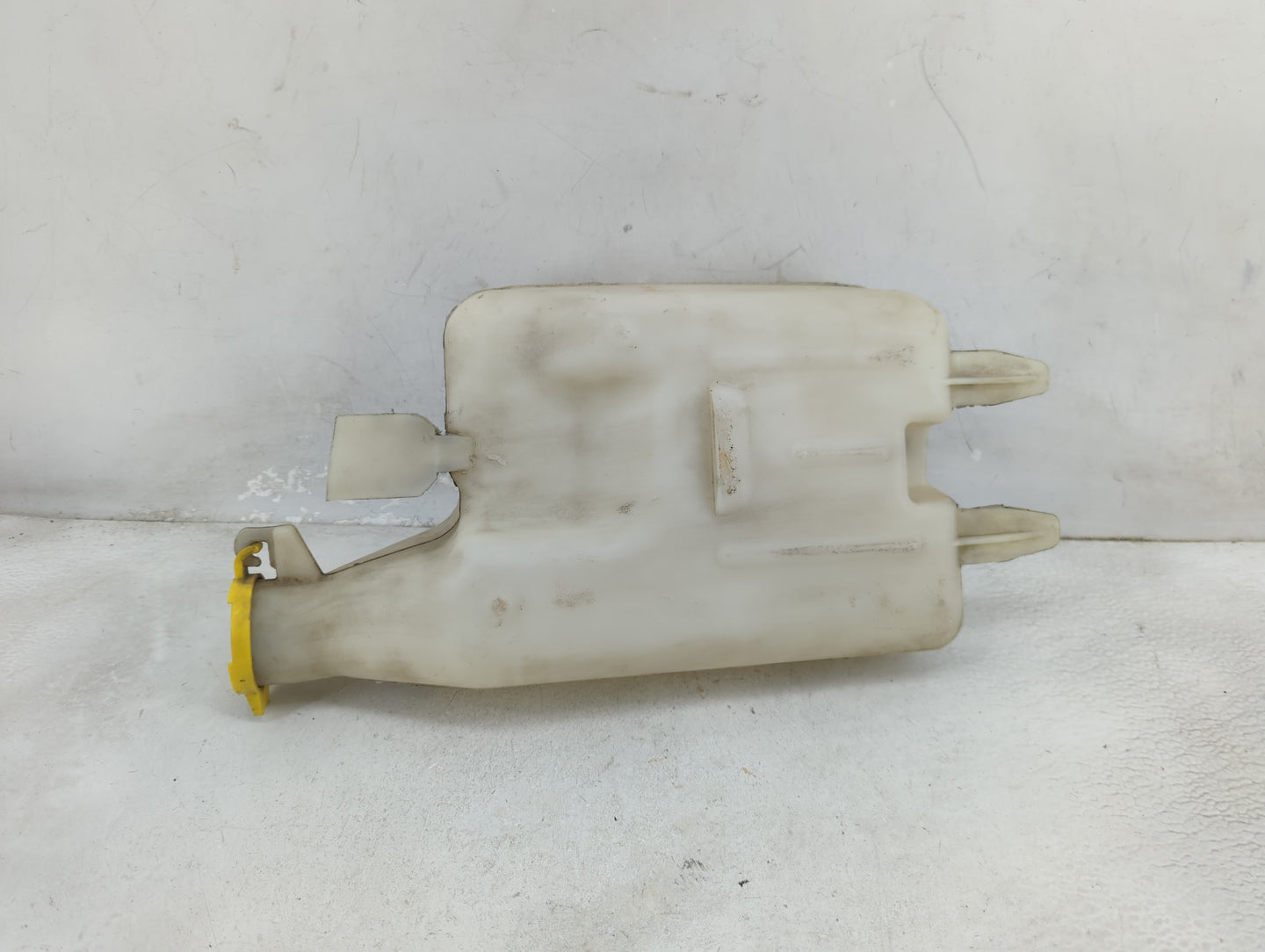 2004-2008 Dodge Ram 1500 Windshield Washer Fluid Reservoir Bottle Oem - Oemusedautoparts1.com