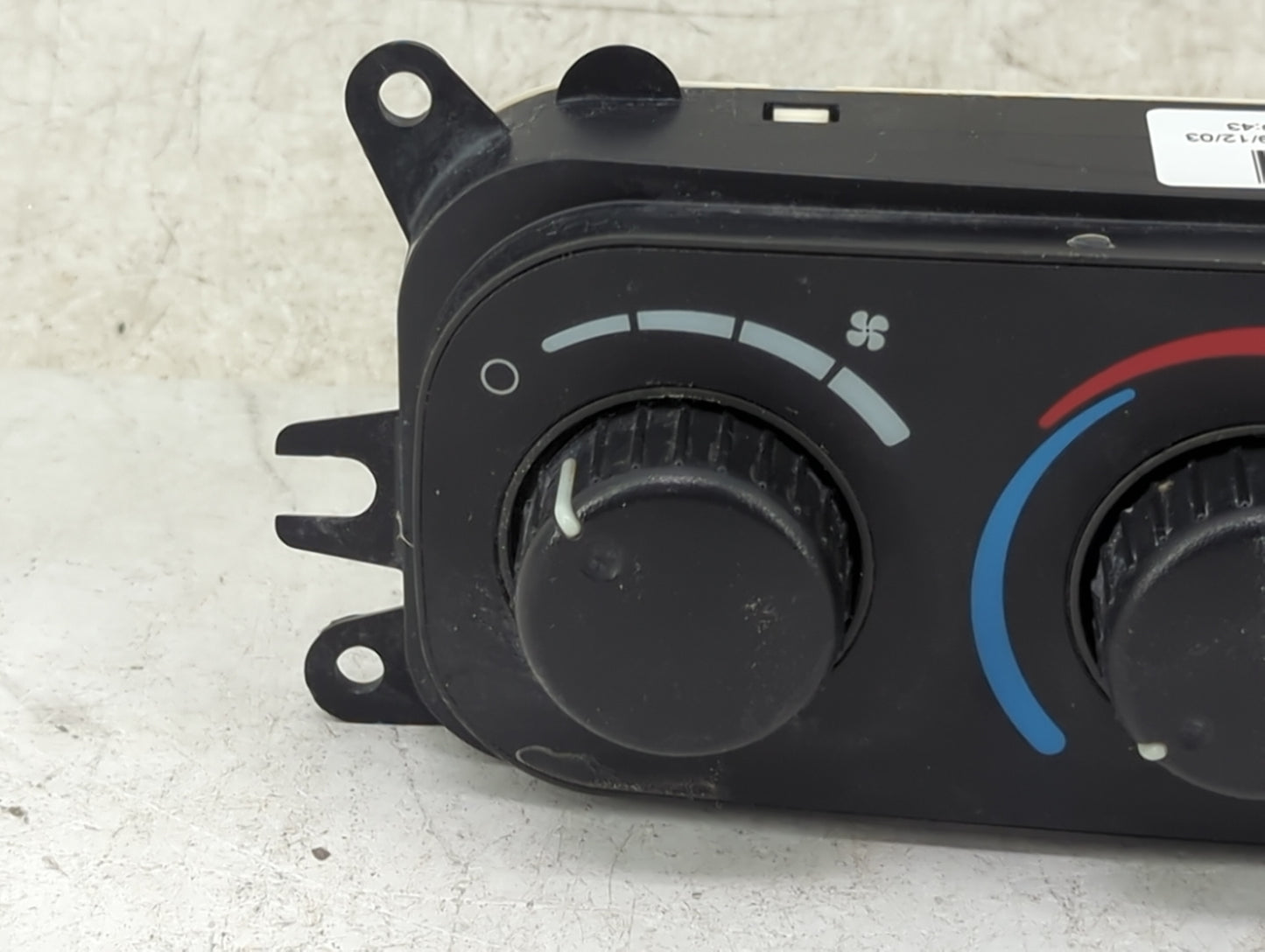 2003-2005 Dodge Ram 1500 Climate Control Module Temperature AC/Heater Replacement P/N:P55056322AC Fits Fits 2003 2004 2005 O