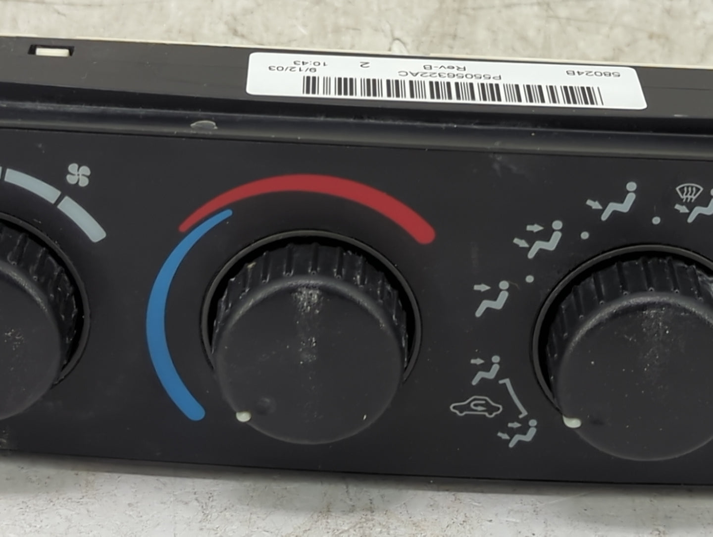 2003-2005 Dodge Ram 1500 Climate Control Module Temperature AC/Heater Replacement P/N:P55056322AC Fits Fits 2003 2004 2005 O