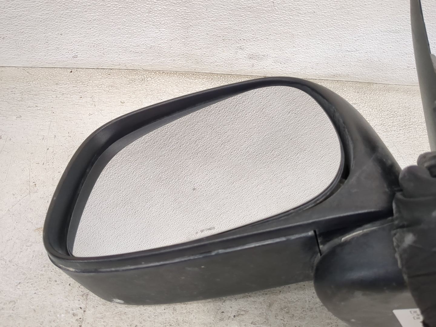 2002-2008 Dodge Ram 1500 Driver Side View Mirror - Left Door Mirror OEM Used - Oemusedautoparts1.com