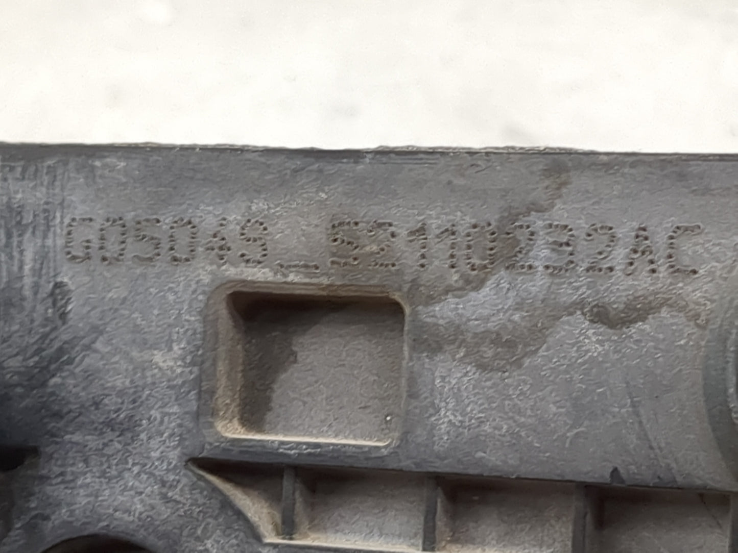 2004 Dodge Ram 1500 Fuel Vapor Charcoal Canister - Oemusedautoparts1.com