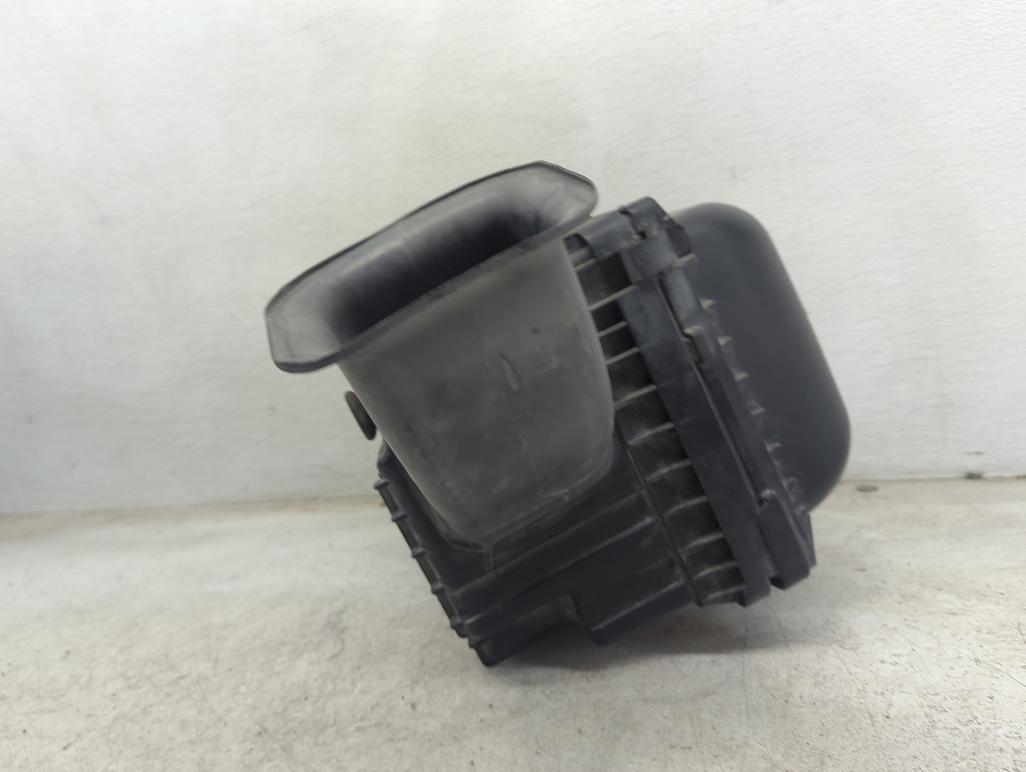 2002-2003 Dodge Ram 1500 Air Cleaner Intake-duct Hose Tube 1481097 - Oemusedautoparts1.com
