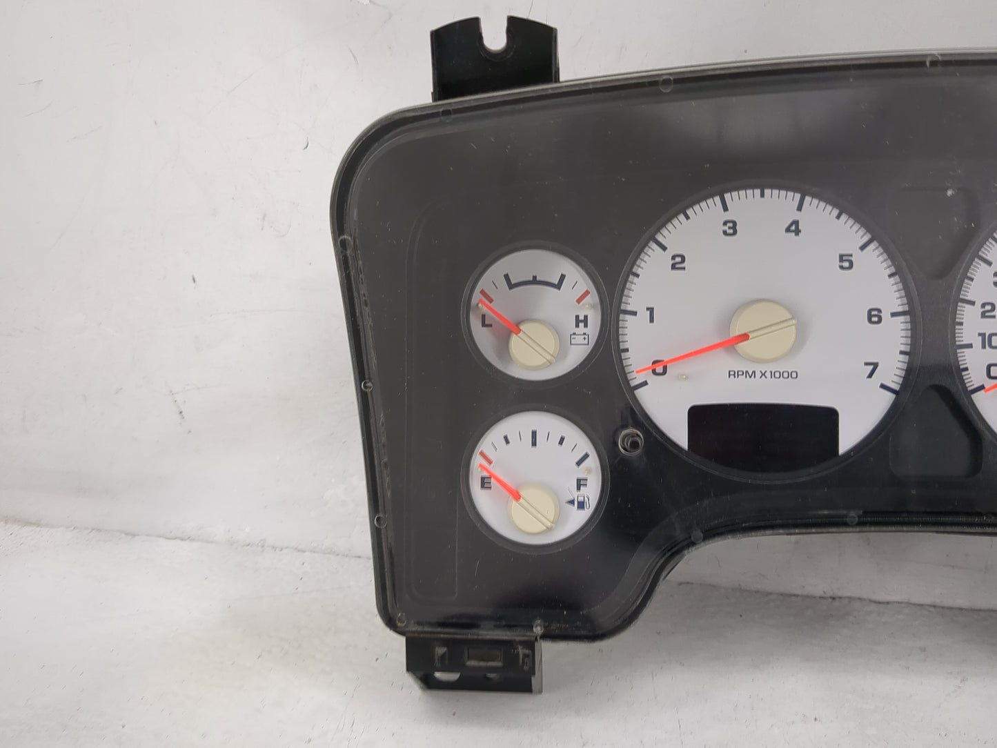 2003 Dodge Ram 1500 Instrument Cluster Speedometer Gauges P/N:P56045755AB 26013083HZ Miles: Fits OEM Used Auto Parts - Oemus