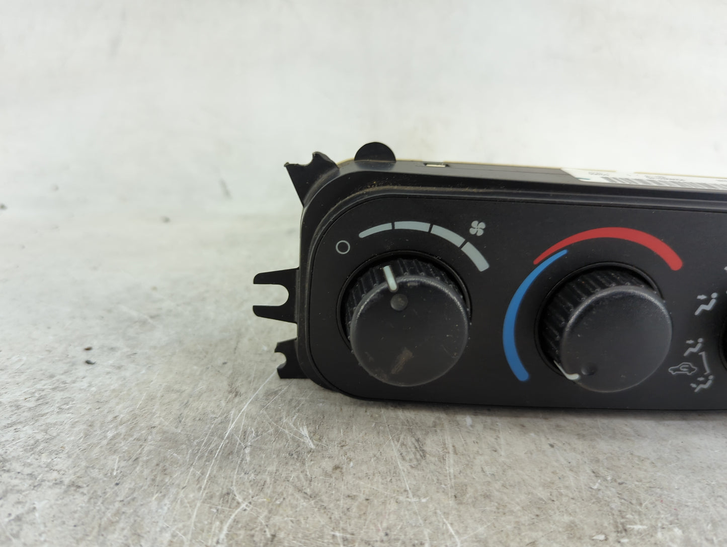 2003-2005 Dodge Ram 1500 Climate Control Module Temperature AC/Heater Replacement P/N:P55056321AD Fits Fits 2003 2004 2005 O