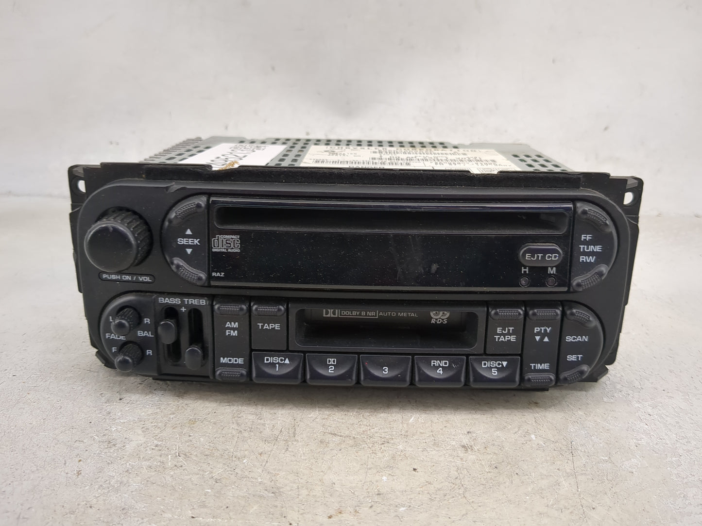 2002-2005 Dodge Ram 1500 Radio AM FM Cd Player Receiver Replacement P/N:P56038555AK RY-2202 Fits OEM Used Auto Parts - Oemus
