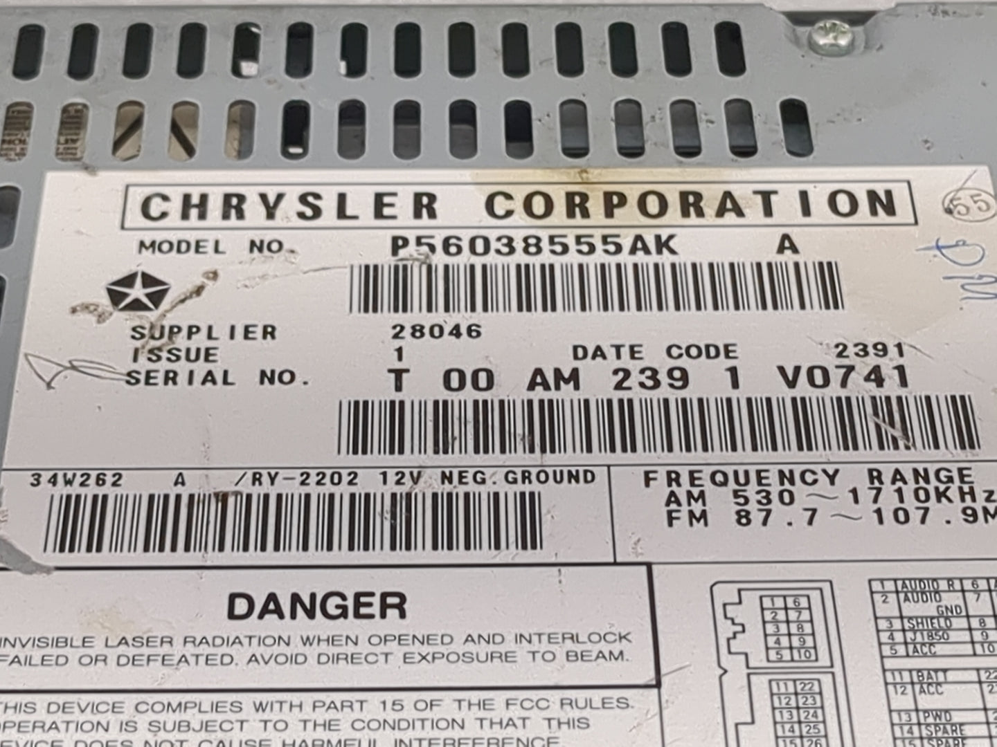 2002-2005 Dodge Ram 1500 Radio AM FM Cd Player Receiver Replacement P/N:P56038555AK RY-2202 Fits OEM Used Auto Parts - Oemus