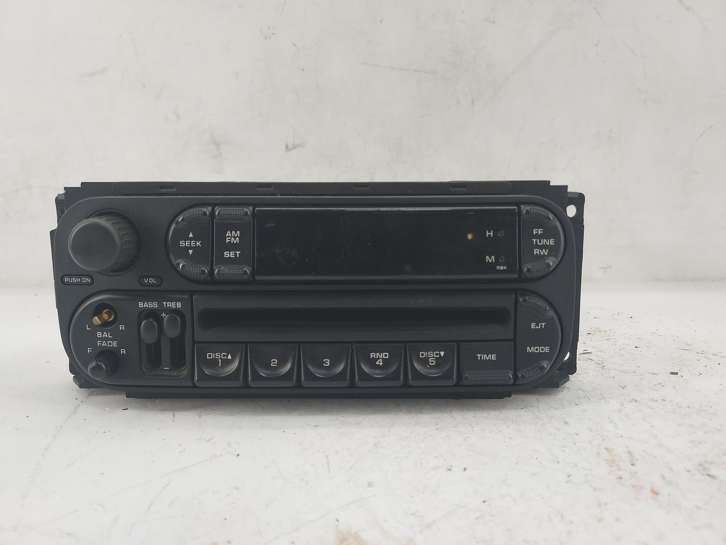 2004 Dodge Ram 1500 Radio AM FM Cd Player Receiver Replacement P/N:P05091556AH Fits Fits 2002 2003 2005 2006 OEM Used Auto P