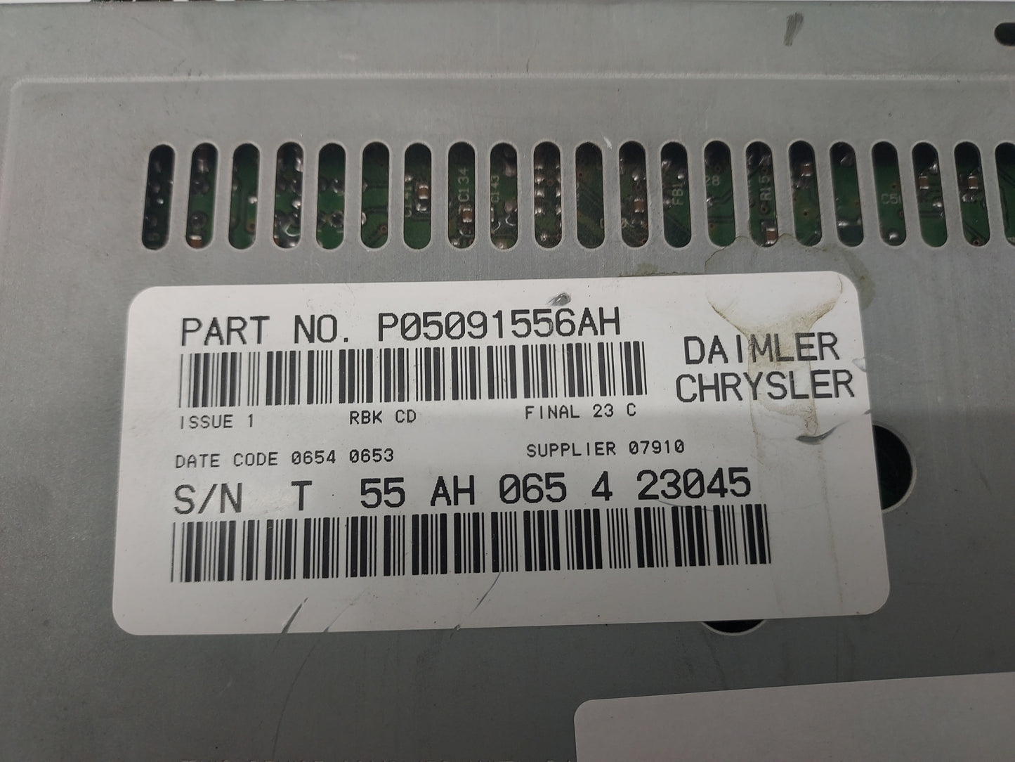 2004 Dodge Ram 1500 Radio AM FM Cd Player Receiver Replacement P/N:P05091556AH Fits Fits 2002 2003 2005 2006 OEM Used Auto P