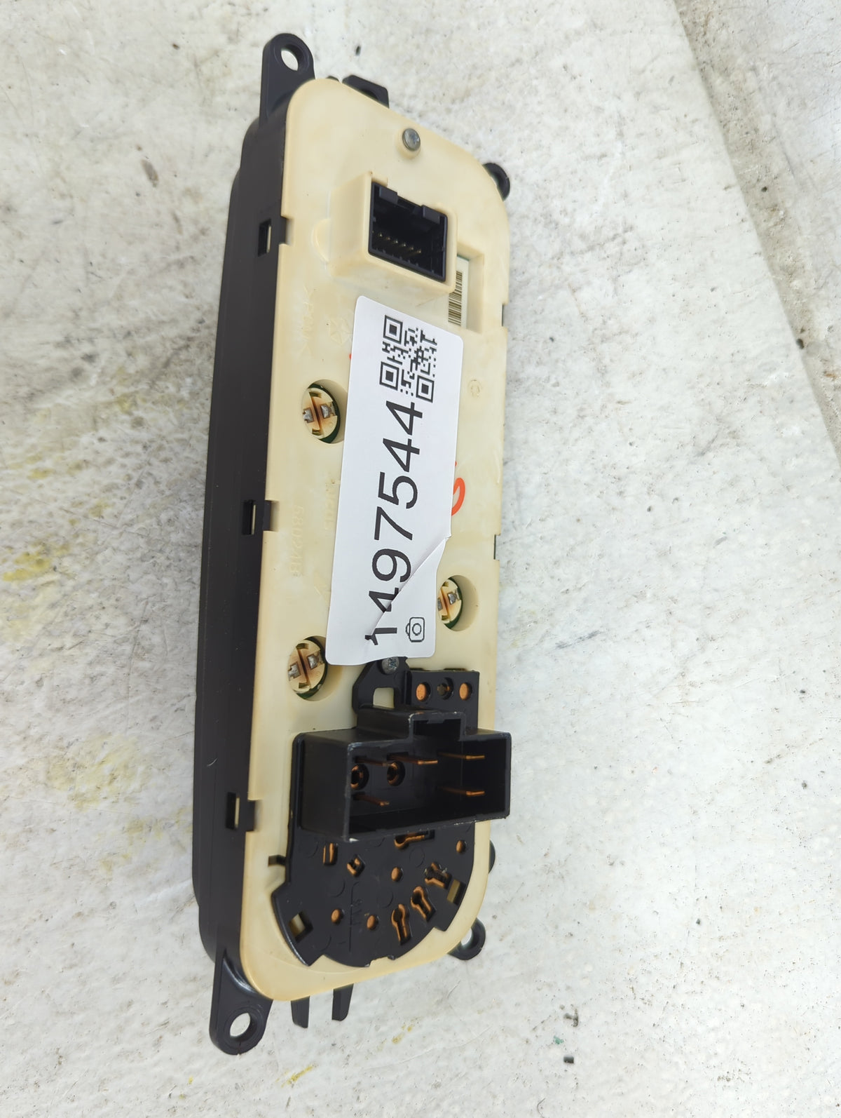 2003-2005 Dodge Ram 1500 Climate Control Module Temperature AC/Heater Replacement P/N:P55056321AC Fits Fits 2003 2004 2005 O