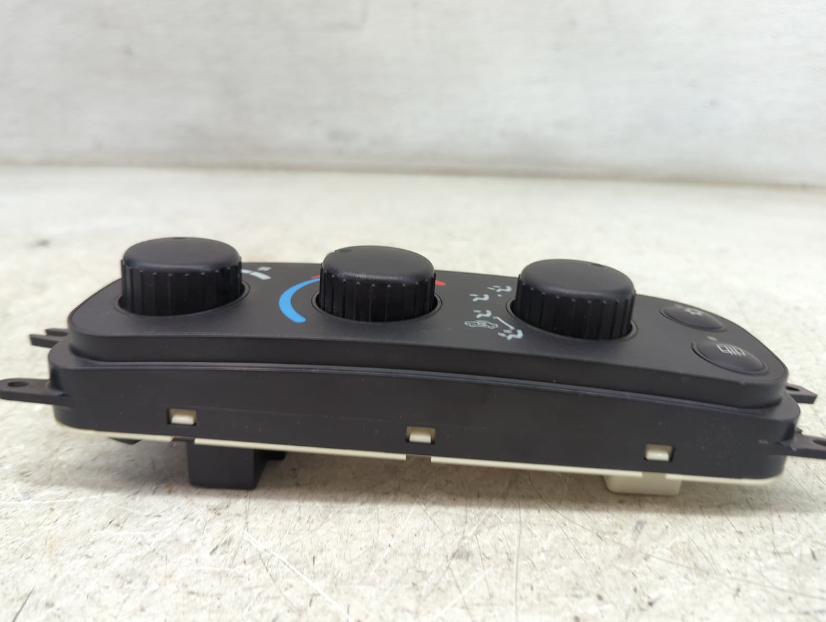 2003-2005 Dodge Ram 1500 Climate Control Module Temperature AC/Heater Replacement P/N:P55056321AC Fits Fits 2003 2004 2005 O