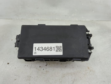 2003-2005 Ford Crown Victoria Fusebox Fuse Box Panel Relay Module P/N:XL34-14A003-AC 3W1T-14536-A Fits Fits 2003 2004 2005 O