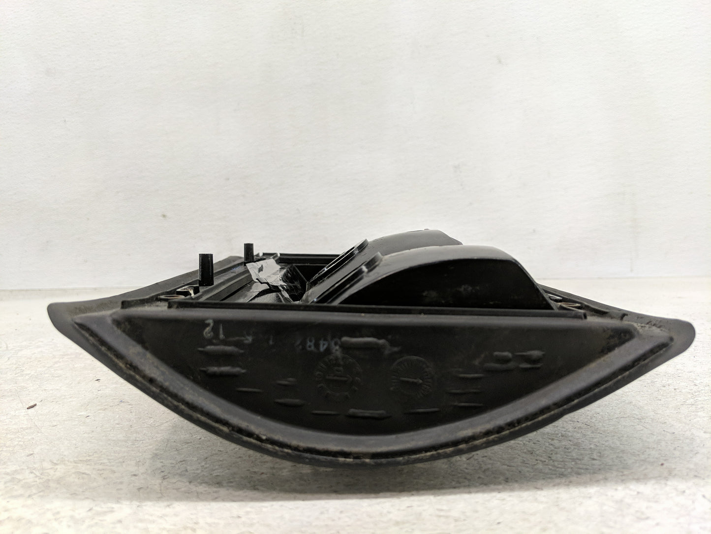 1995-2004 Ford E-150 Tail Light Assembly Passenger Right OEM P/N:44ZH815A Fits OEM Used Auto Parts - Oemusedautoparts1.com