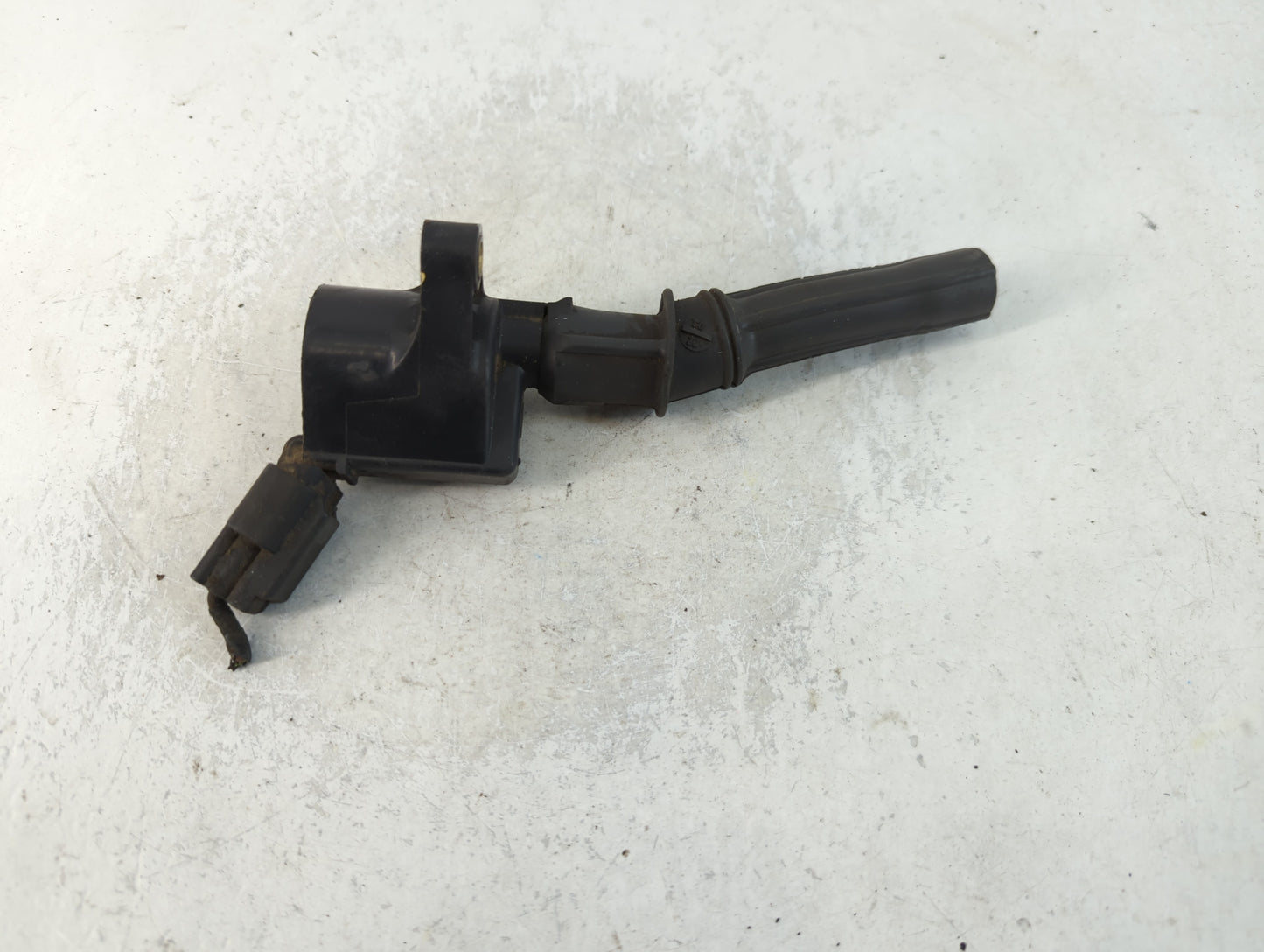 2002-2014 Ford E-150 Ignition Coil Igniter Pack - Oemusedautoparts1.com