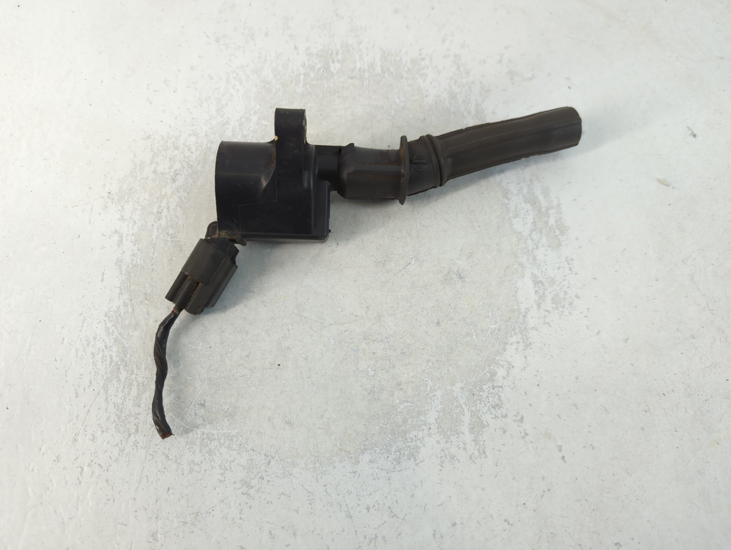 2002-2014 Ford E-150 Ignition Coil Igniter Pack - Oemusedautoparts1.com