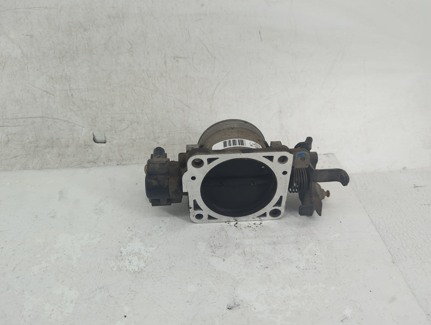 1998-2004 Ford E-250 Throttle Body P/N:YC2U-BC Fits Fits 1998 1999 2000 2001 2002 2003 2004 2005 OEM Used Auto Parts - Oemus