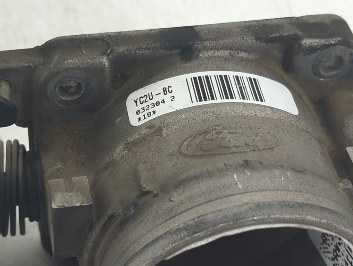 1998-2004 Ford E-250 Throttle Body P/N:YC2U-BC Fits Fits 1998 1999 2000 2001 2002 2003 2004 2005 OEM Used Auto Parts - Oemus