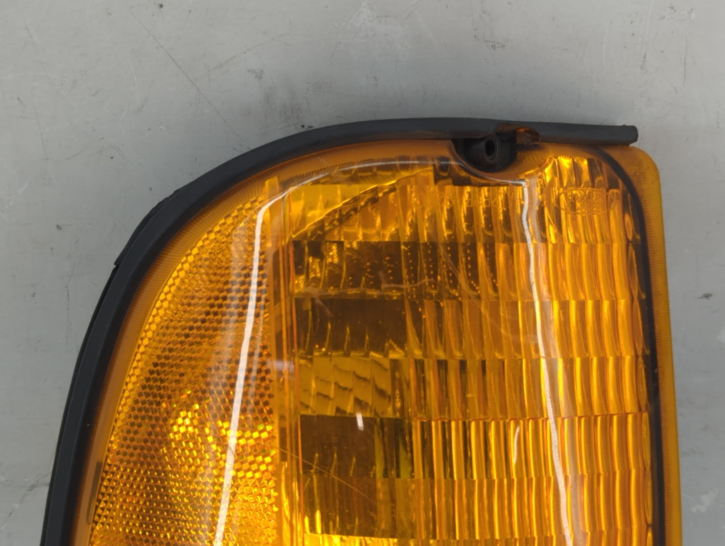 2003-2005 Ford E-350 Club Wagon Driver Left Oem Front Light Lamp - Oemusedautoparts1.com