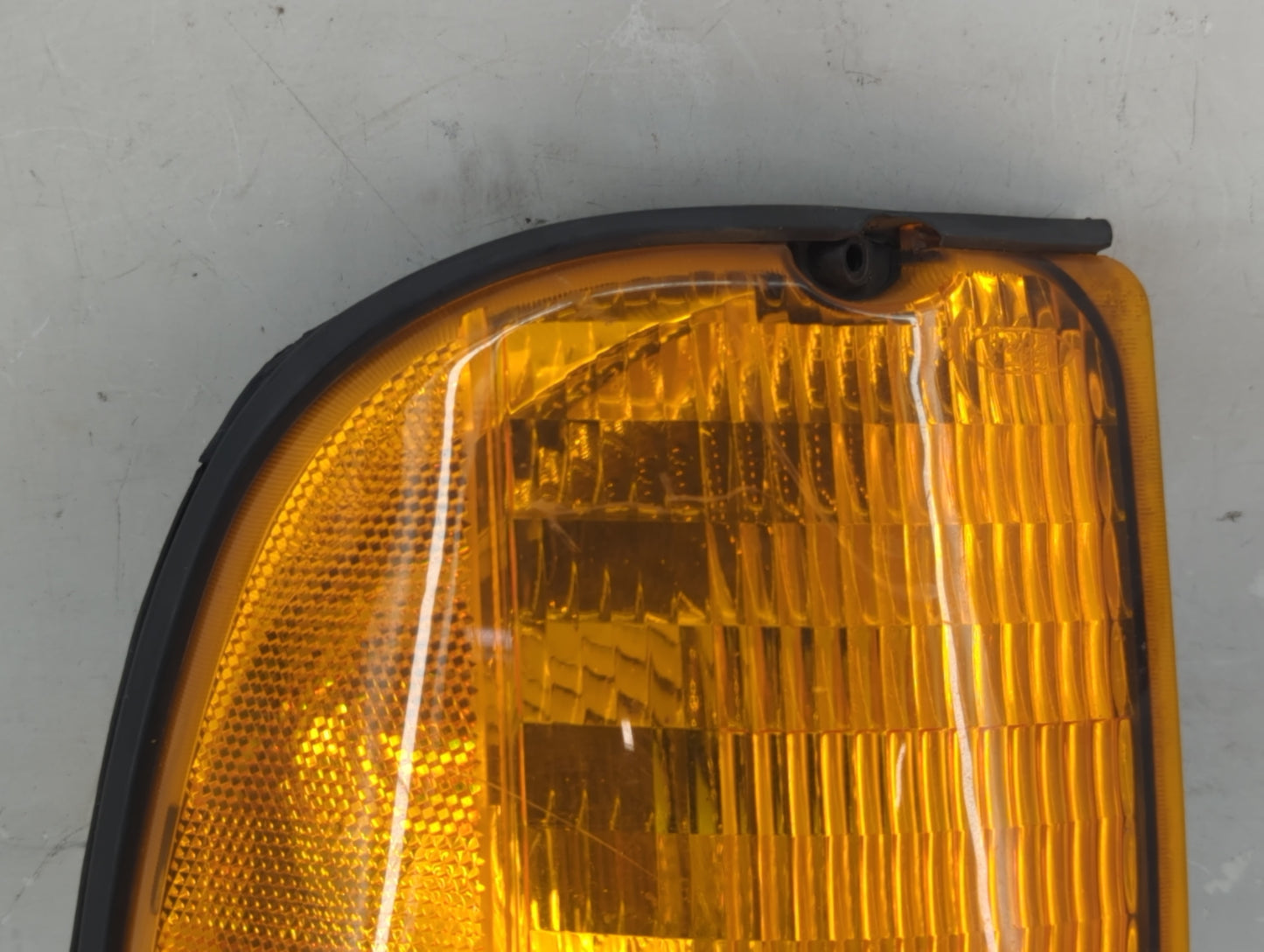 2003-2005 Ford E-350 Club Wagon Driver Left Oem Front Light Lamp - Oemusedautoparts1.com