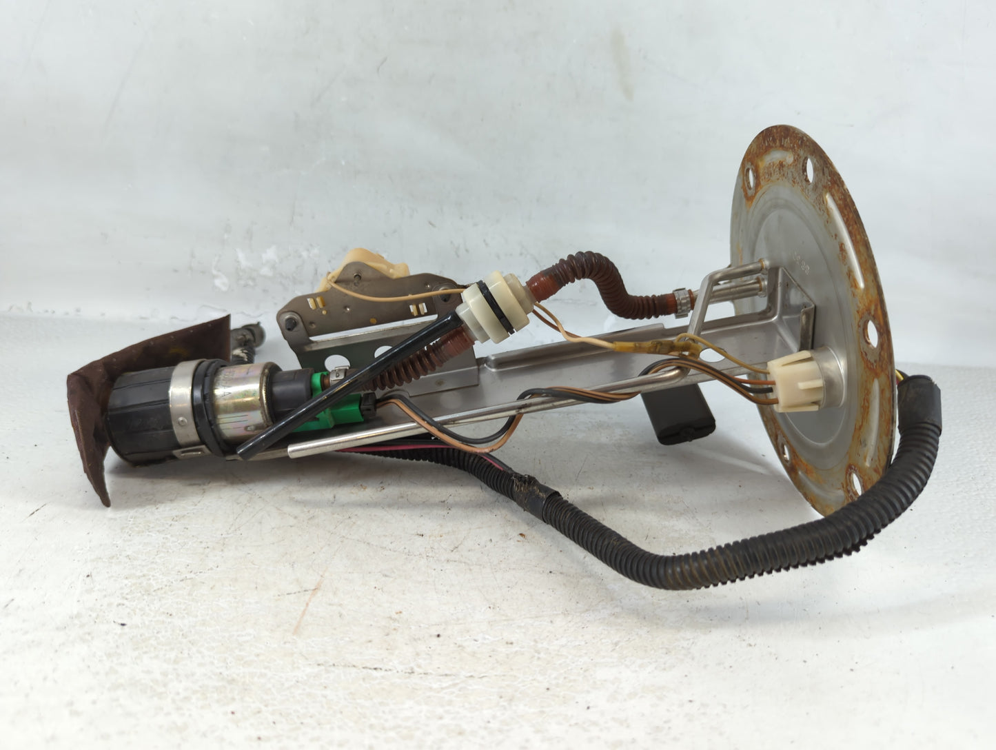 2004 Ford E-450 Super Duty Electrical Gas Fuel Pump Assembly - Oemusedautoparts1.com