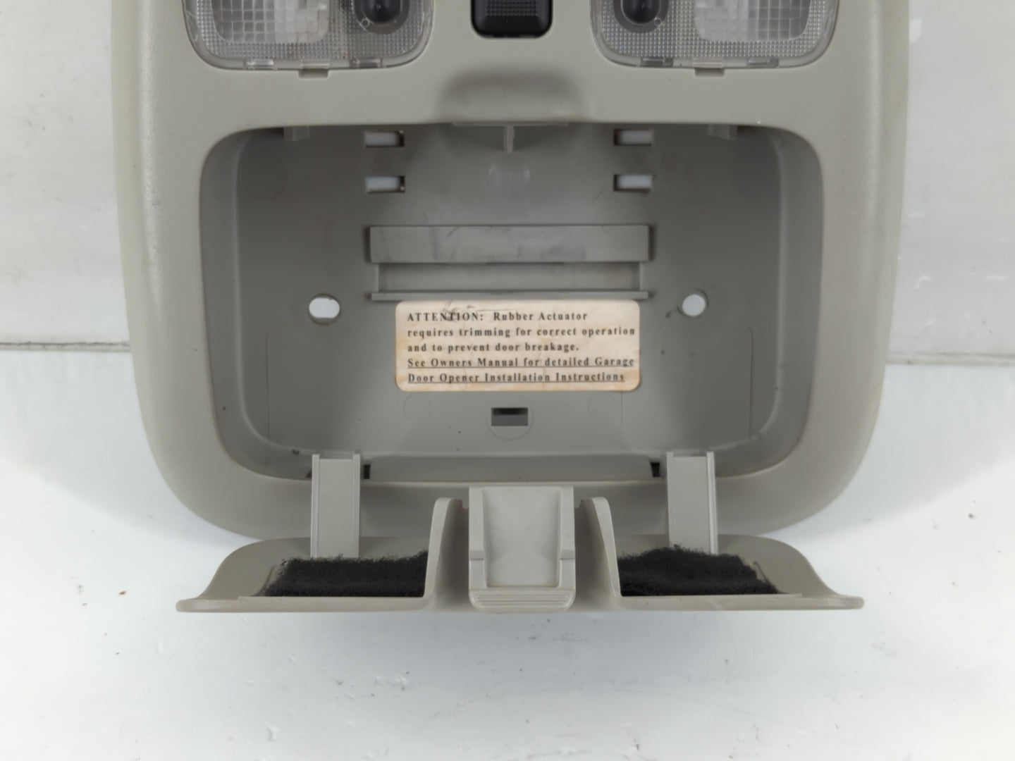 2004 Ford Escape Overhead Roof Console - Oemusedautoparts1.com
