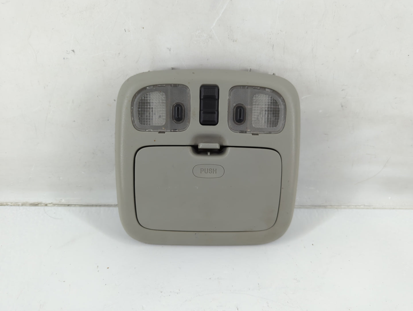2004 Ford Escape Overhead Roof Console - Oemusedautoparts1.com