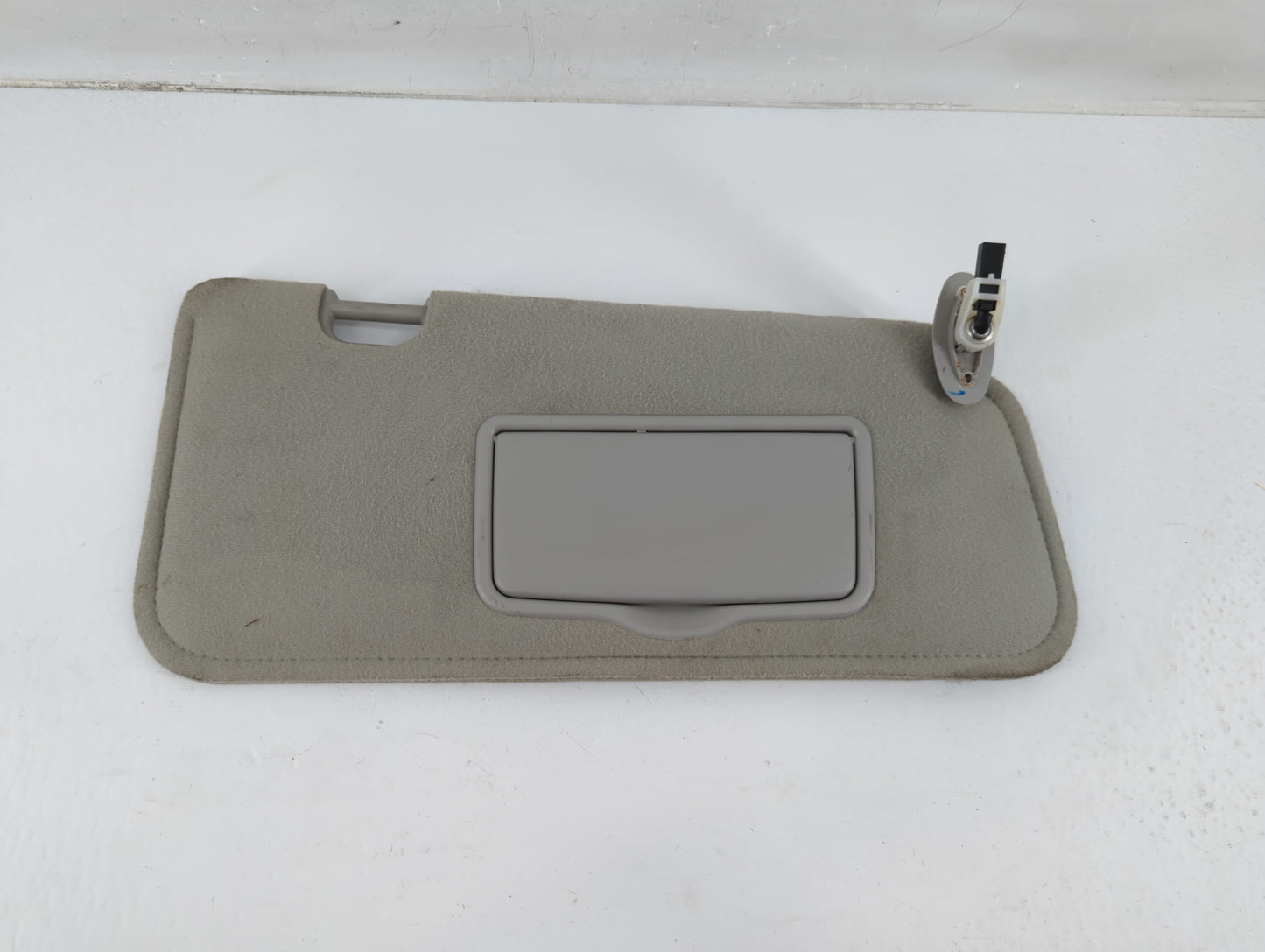 2003-2004 Ford Escape Sun Visor Shade Replacement Passenger Right Mirror Fits Fits 2003 2004 OEM Used Auto Parts - Oemusedau