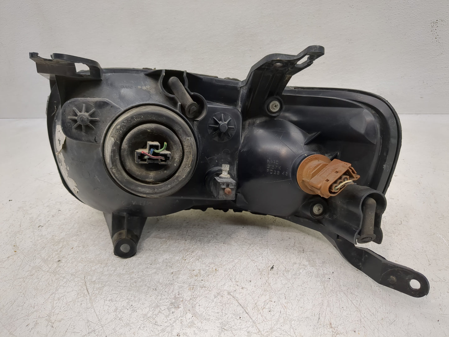 2001-2004 Ford Escape Passenger Right Oem Head Light Headlight Lamp - Oemusedautoparts1.com