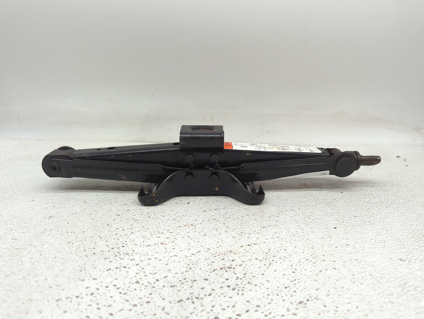 2004 Ford Escape Spare Scissor Car Jack - Oemusedautoparts1.com