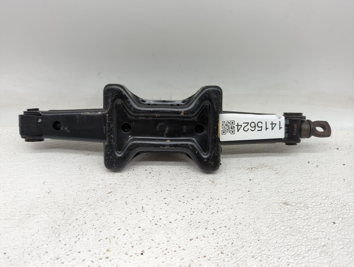 2004 Ford Escape Spare Scissor Car Jack 1415624 - Oemusedautoparts1.com