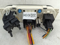 2002-2007 Ford Escape Climate Control Module Temperature AC/Heater Replacement P/N:YL8H-19980-A Fits OEM Used Auto Parts - O