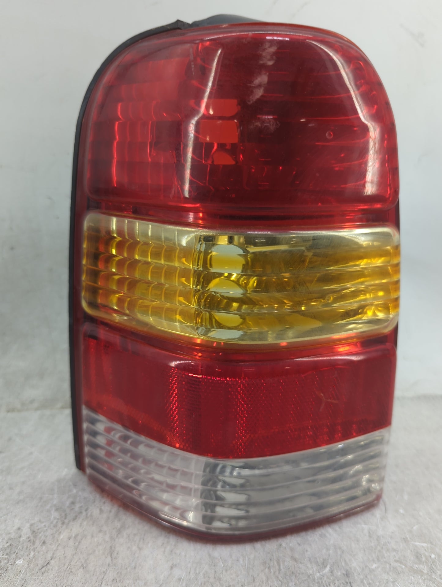 2001-2007 Ford Escape Tail Light Assembly Driver Left OEM P/N:1L84-13B505-D Fits Fits 2001 2002 2003 2004 2005 2006 2007 OEM