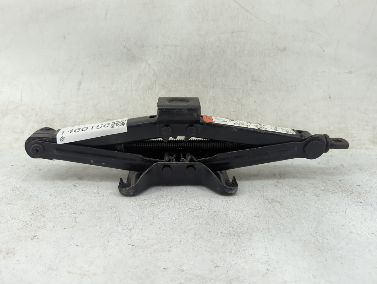 2004 Ford Escape Spare Scissor Car Jack 1460155 - Oemusedautoparts1.com