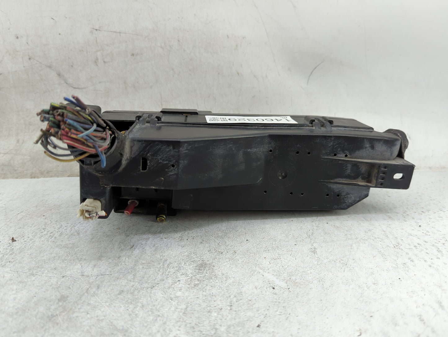 2001-2004 Ford Escape Fusebox Fuse Box Panel Relay Module Fits Fits 2001 2002 2003 2004 OEM Used Auto Parts - Oemusedautopar