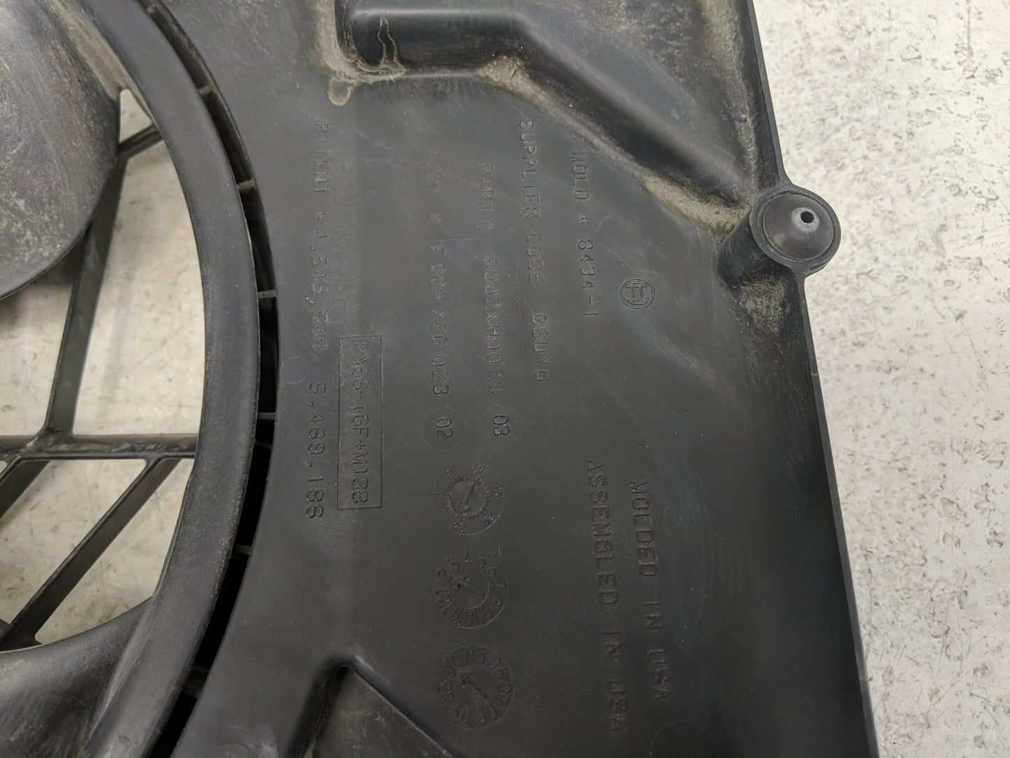 2001-2004 Ford Escape Electric Radiator Cooling Fan Motor Assembly - Oemusedautoparts1.com