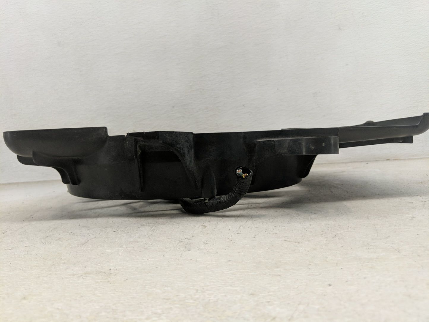 2001-2004 Ford Escape Electric Radiator Cooling Fan Motor Assembly - Oemusedautoparts1.com