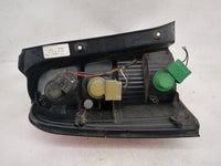 2001-2007 Ford Escape Tail Light Assembly Passenger Right OEM P/N:4L84-13B504-D Fits Fits 2001 2002 2003 2004 2005 2006 2007
