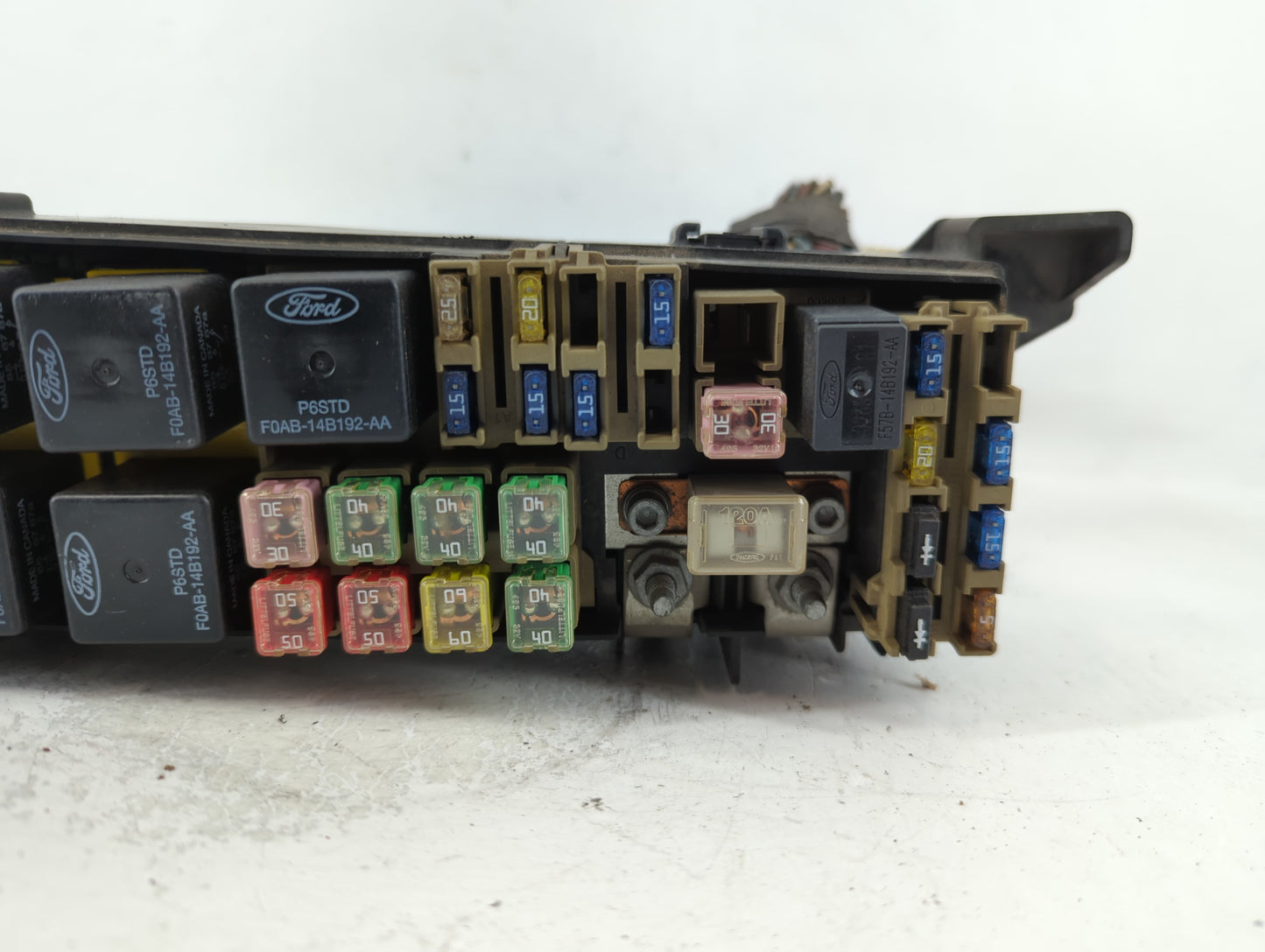 2001-2004 Ford Escape Fusebox Fuse Box Panel Relay Module P/N:PBT+RUBBER A1 90293 Fits Fits 2001 2002 2003 2004 OEM Used Aut