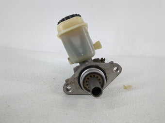 compare product 2001-2004 Ford Escape Brake Master Cylinder 863964
