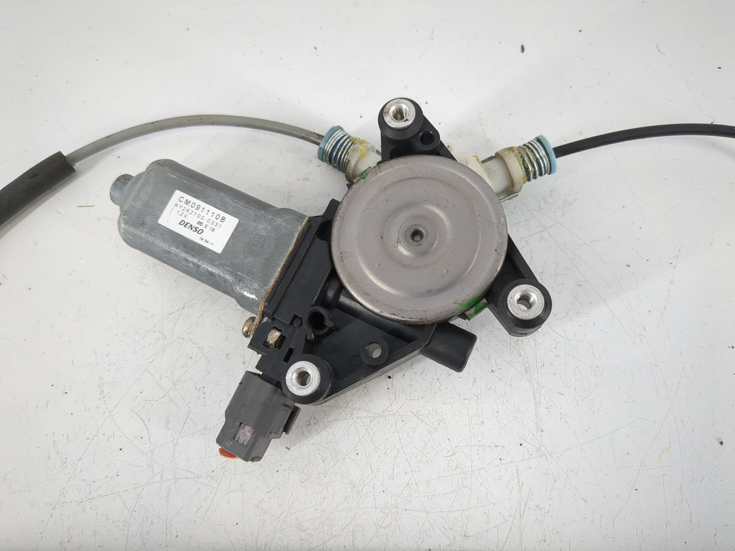 2001-2007 Ford Escape Passenger Rear Right Power Window Motor - Oemusedautoparts1.com