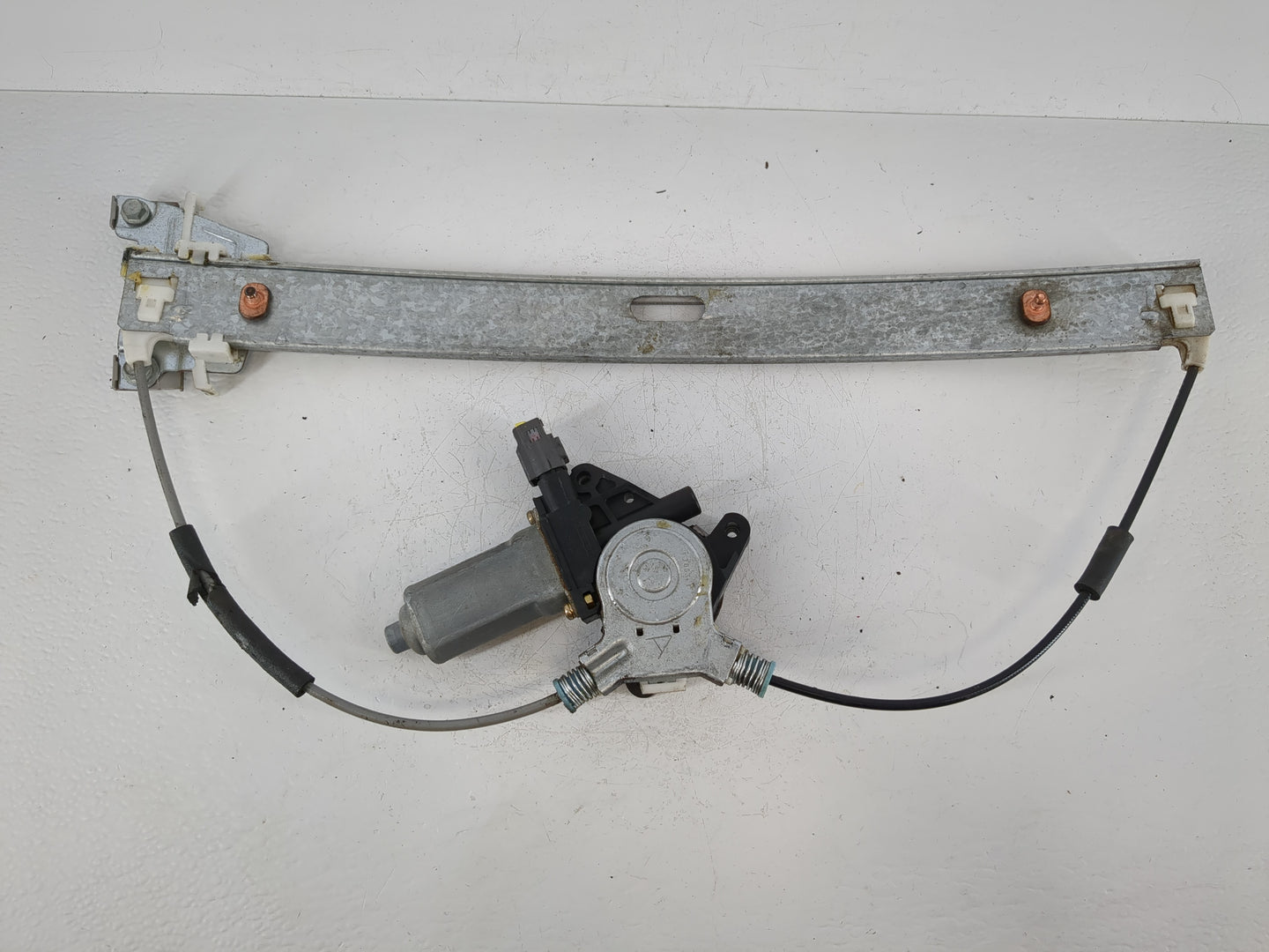 2001-2007 Ford Escape Passenger Rear Right Power Window Motor - Oemusedautoparts1.com